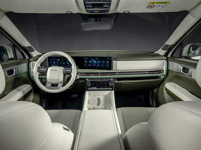 hyndai-santa-fe-phev-intern-1