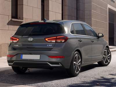 hyundai-i30-back-view