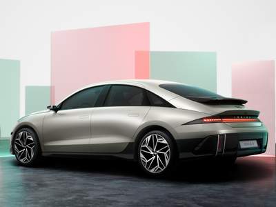 hyundai-ioniq-6-back-view