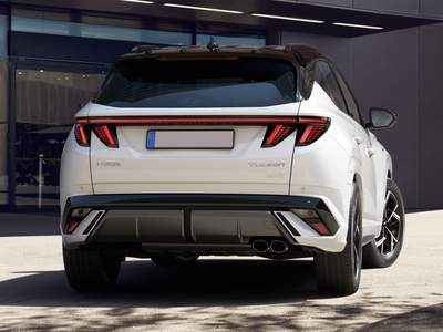 hyundai-tucson-hev-back-view