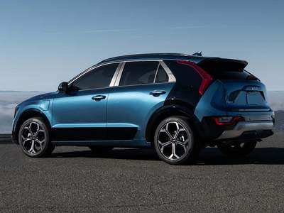 kia-niro-phev-22-back-view