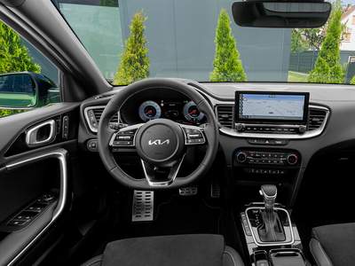 kia-xceed-intern-1