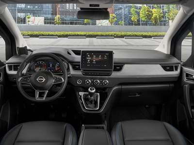 nissan-townstar-combi-2021-interior-1