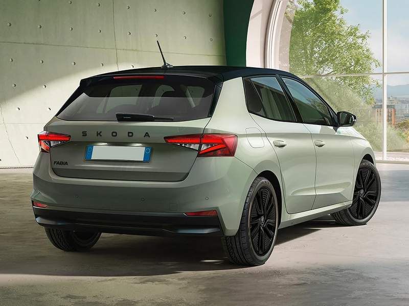 skoda-fabia-back-view
