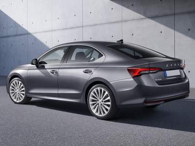skoda-octavia-sedan-back-view