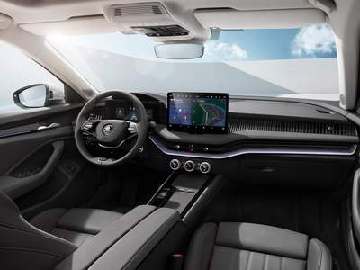 skoda-superb-intern-1