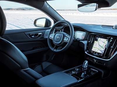 volvo-v60-recharge-2020-interior-1