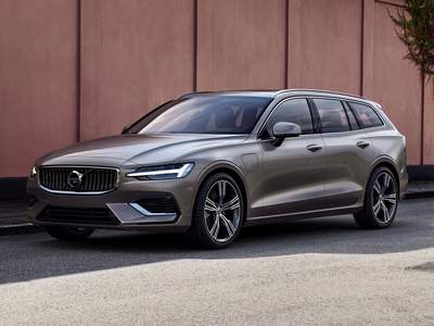volvo-v60-recharge-2020-side-front