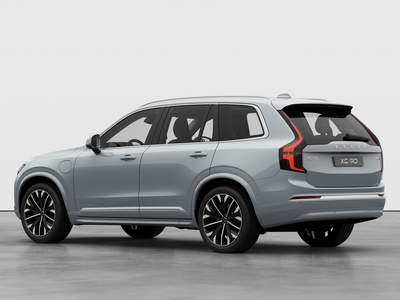 volvo-xc90-back-view
