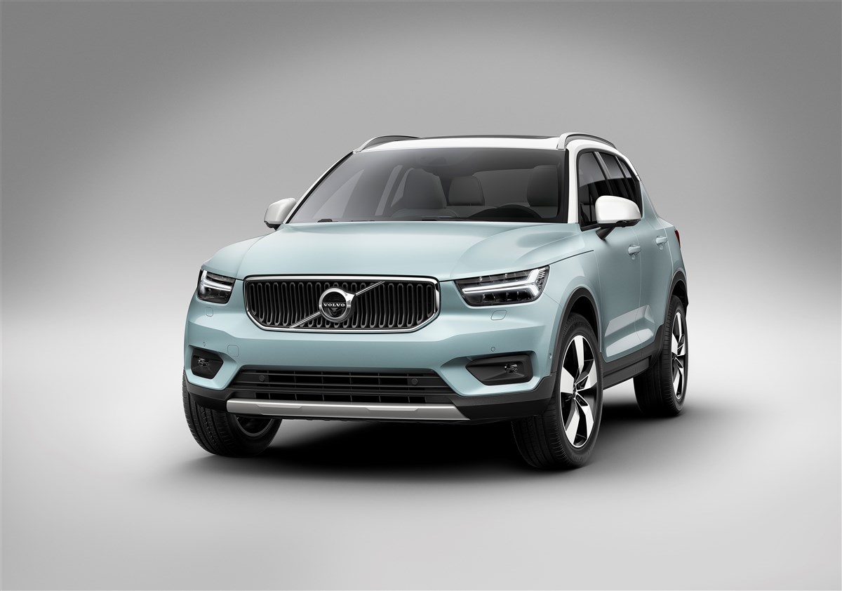 XC40 2.0 d3 R-design geartronic my20 - immagine 2