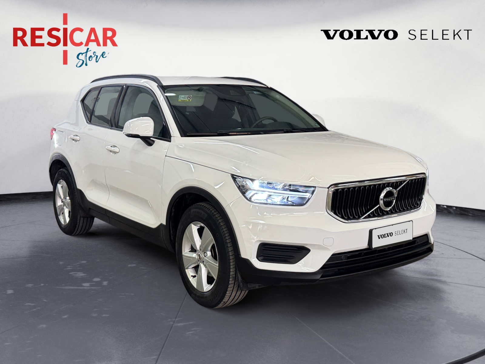 XC40 N1 1.5 T2 Momentum geartronic AUTOCARRO