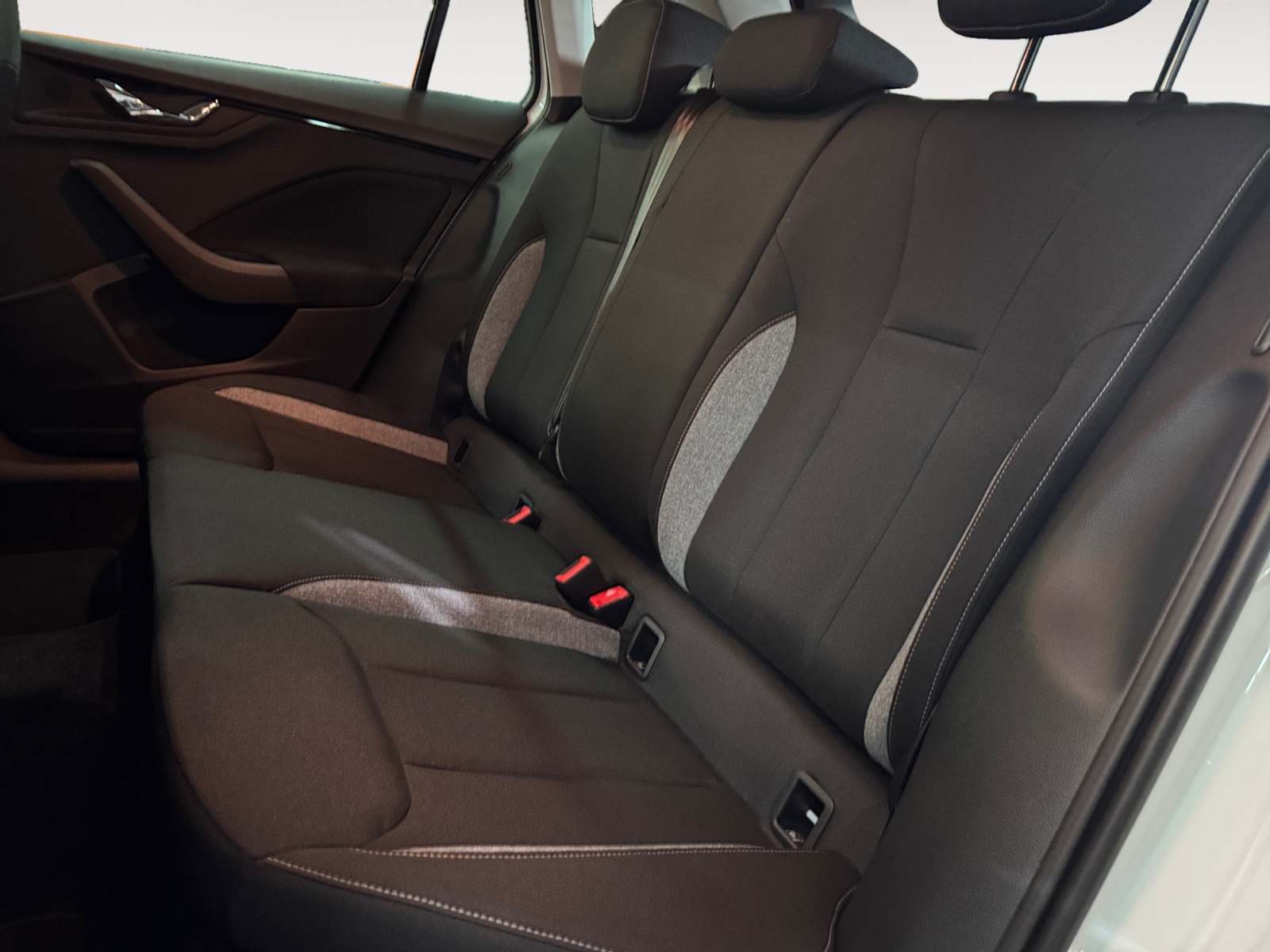 Kamiq 1.0 tsi 130 Edition 115cv KM0 - immagine 11