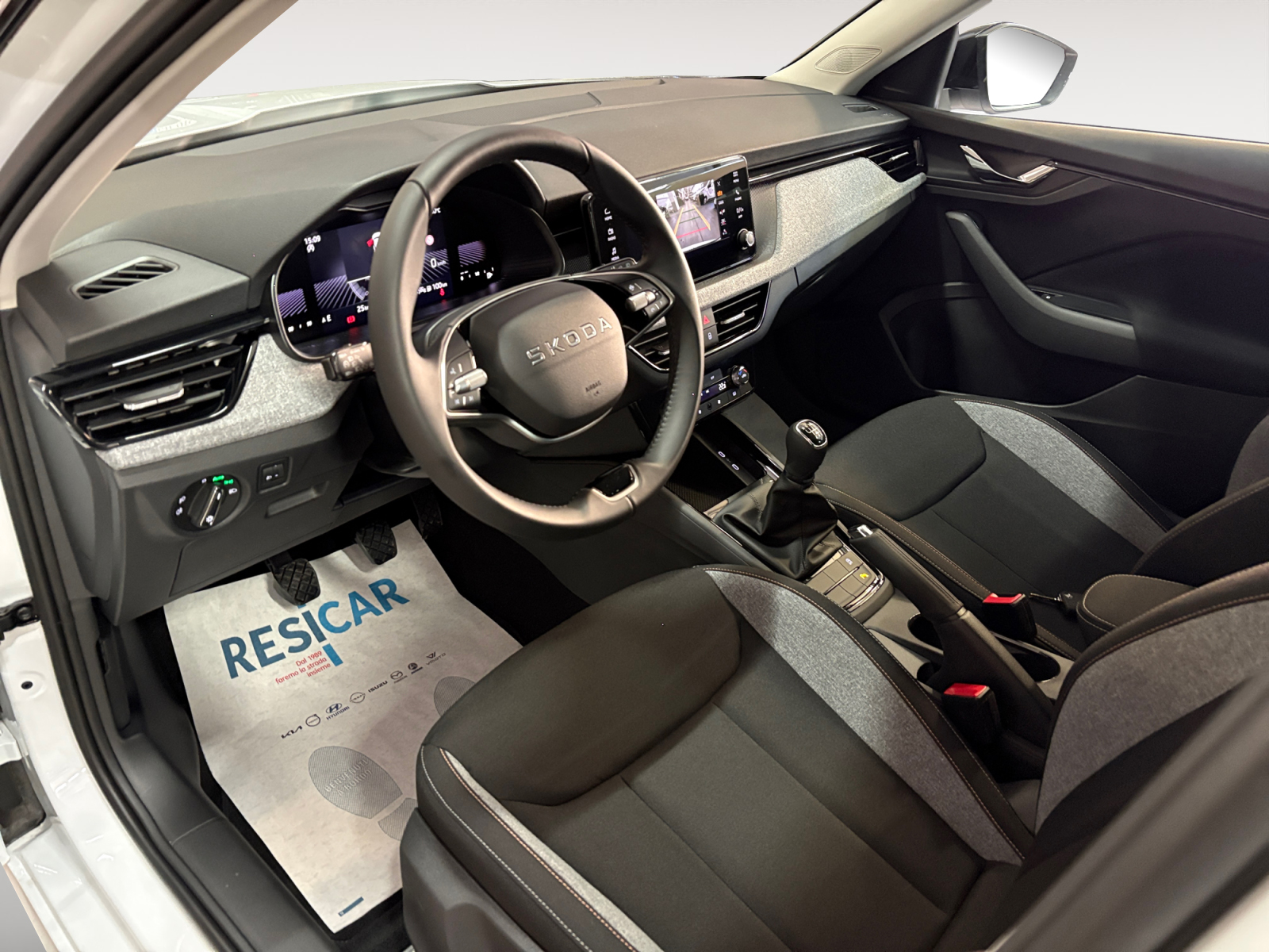 Kamiq 1.0 tsi 130 Edition 115cv KM0 - immagine 6