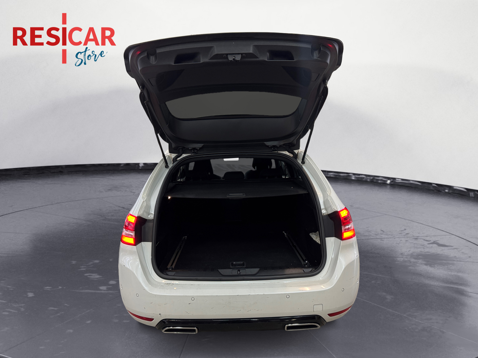 308 SW 2.0 bluehdi Gt Line s&s 150cv eat6 - immagine 14