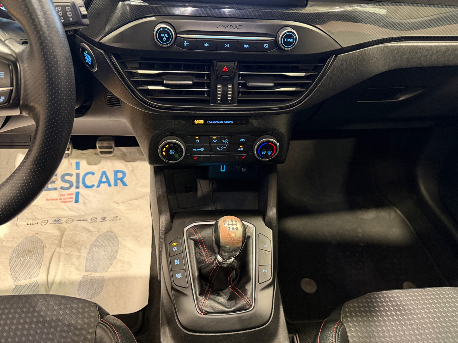 Focus 1.5 ecoblue ST-Line s&s 120cv - immagine 9