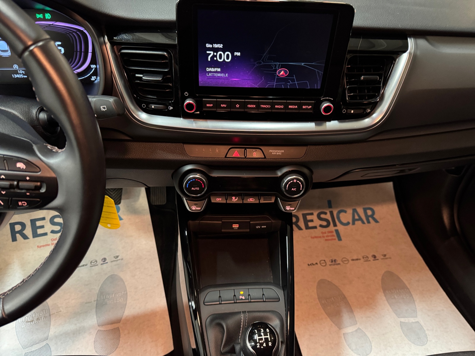 Stonic 1.2 mpi Style 79cv IVA ESPOSTA - immagine 9