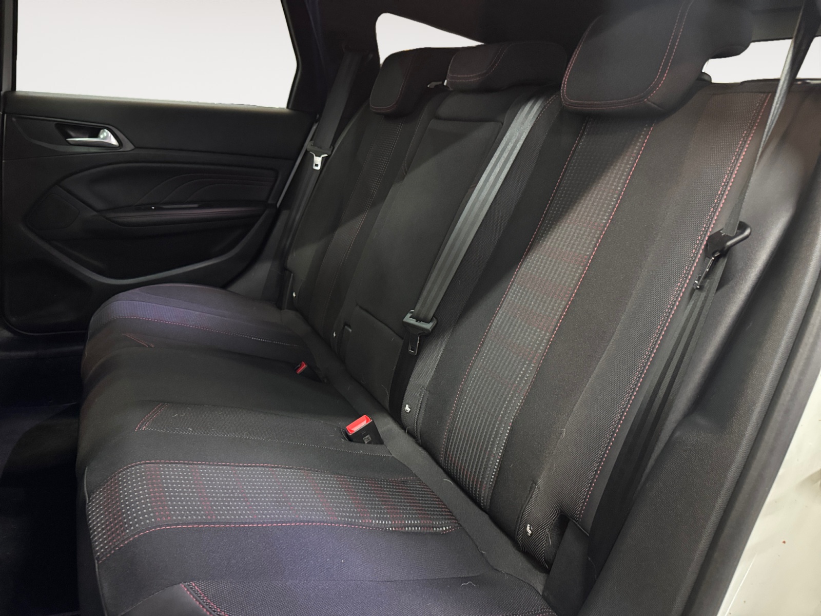 308 SW 2.0 bluehdi Gt Line s&s 150cv eat6 - immagine 11