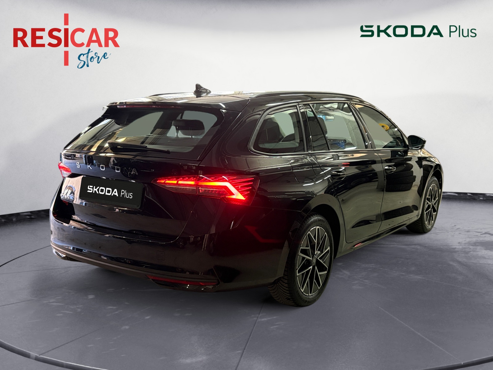 Octavia Wagon 2.0 tdi Executive 150cv dsg IVA ESPOSTA - immagine 5