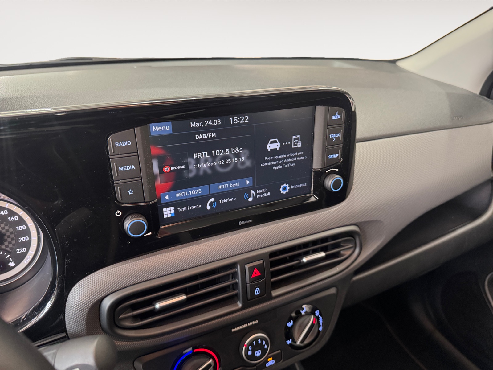 i10 1.0 mpi Tech Connect Pack IDONEA NEOPATENTATO - immagine 10