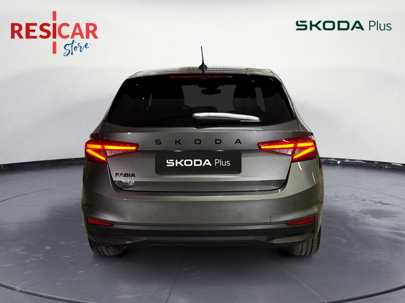 Fabia 1.0 mpi Young Edition 80cv, IVA ESPOSTA - immagine 13