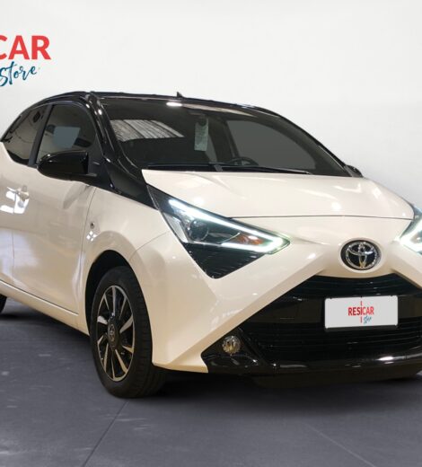 Aygo 5p 1.0 x-clusiv 72cv
