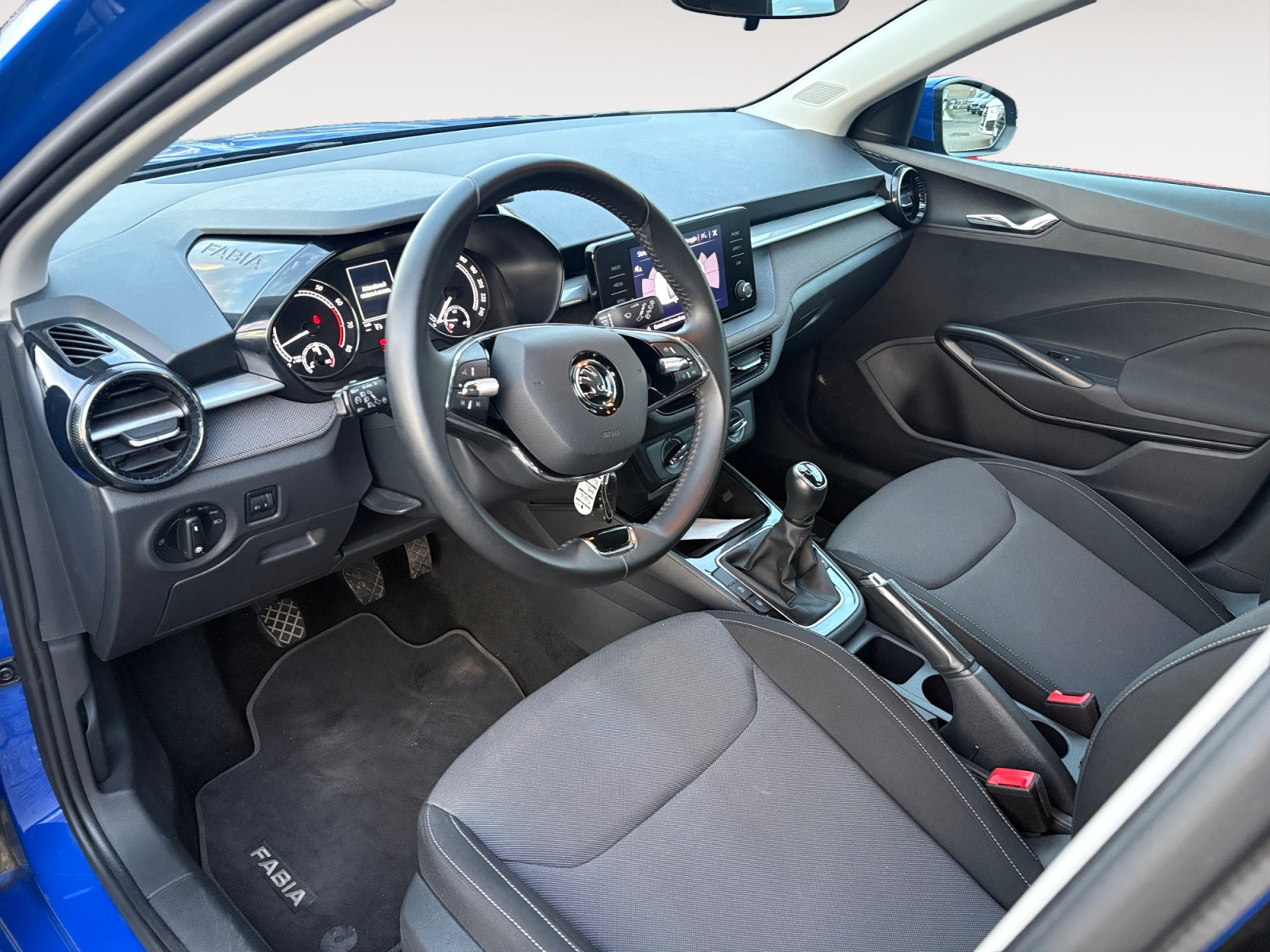 Fabia 1.0 mpi evo Ambition 80cv IDONEA NEOPATENTATO - immagine 6