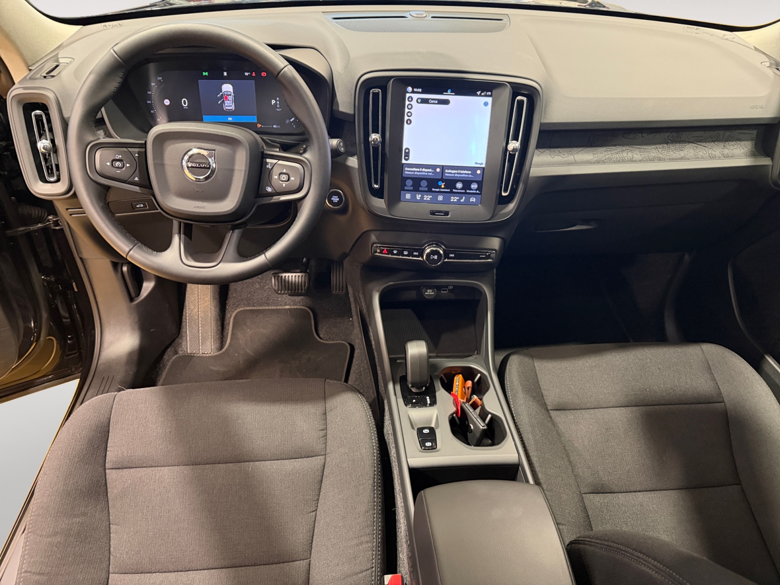 XC40 2.0 b3 Essential auto - immagine 12