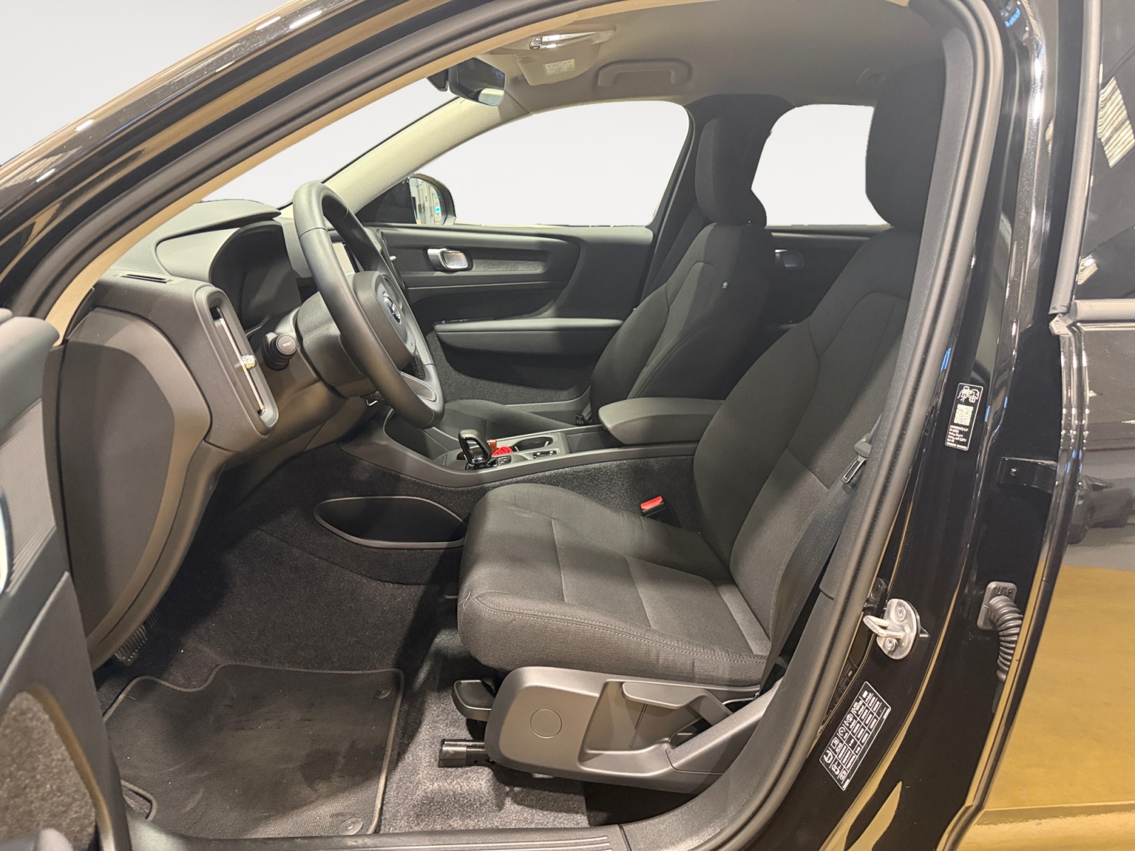 XC40 2.0 b3 Essential auto - immagine 7