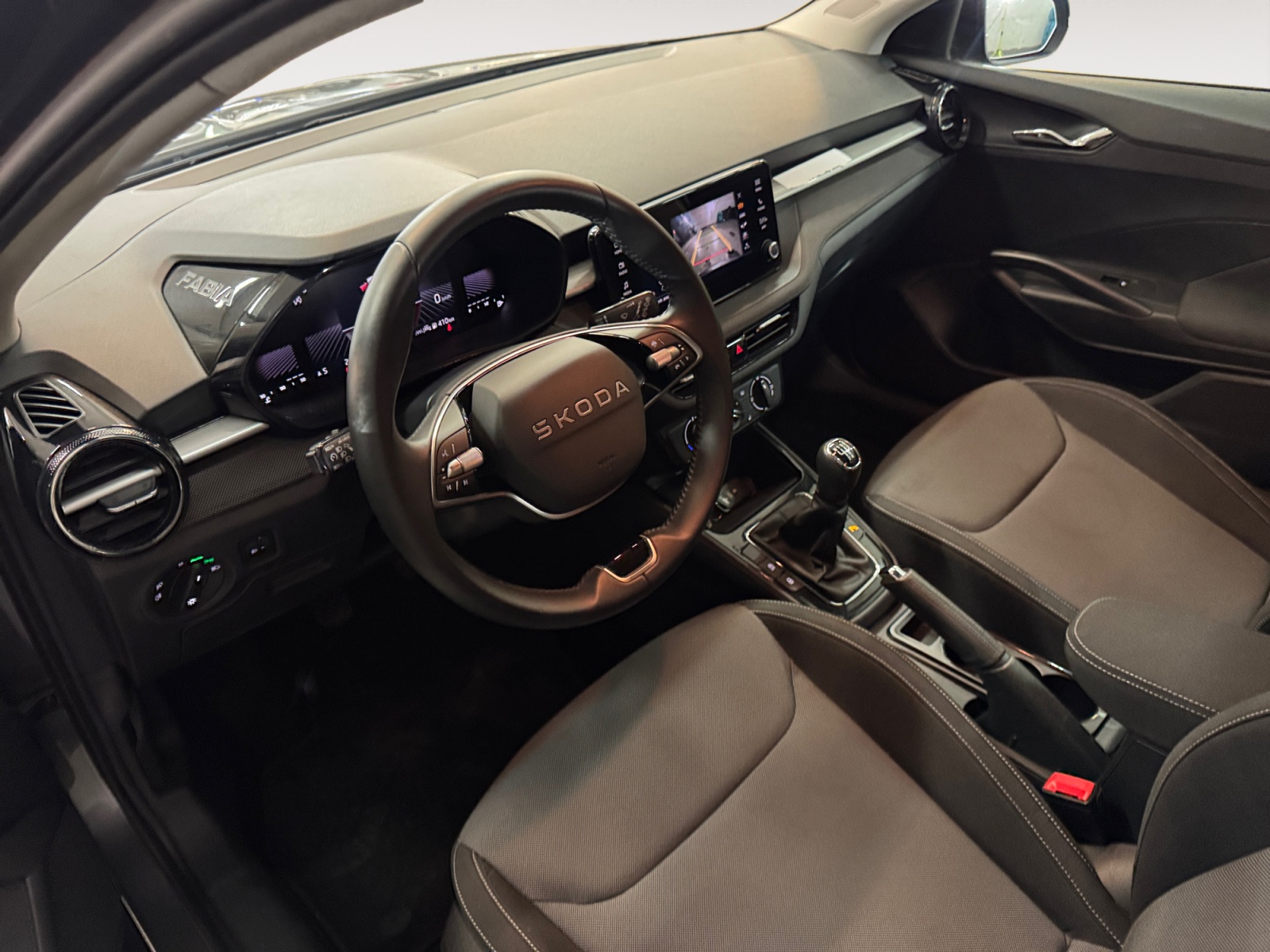 Fabia 1.0 mpi Young Edition 80cv, IVA ESPOSTA - immagine 6