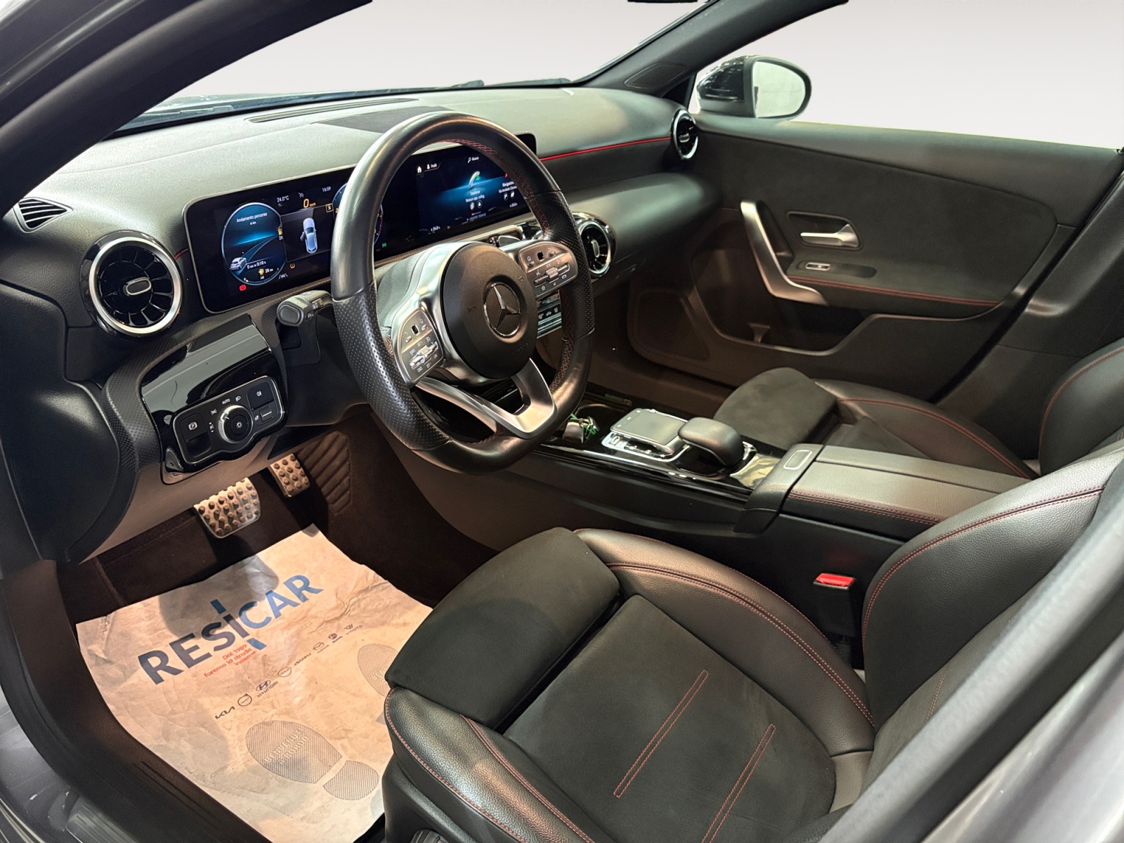 A 250 Premium auto - immagine 6