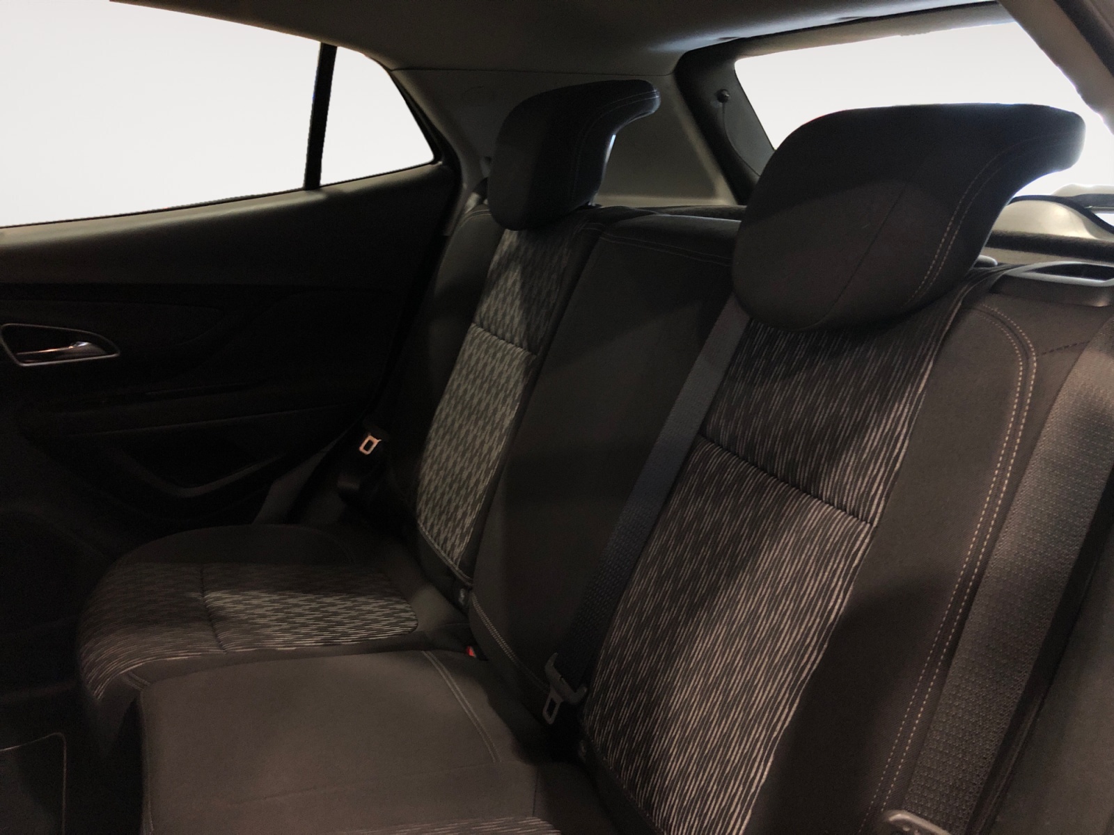 Mokka 1.6 Cosmo s&s 4x2 115cv m5 - immagine 11