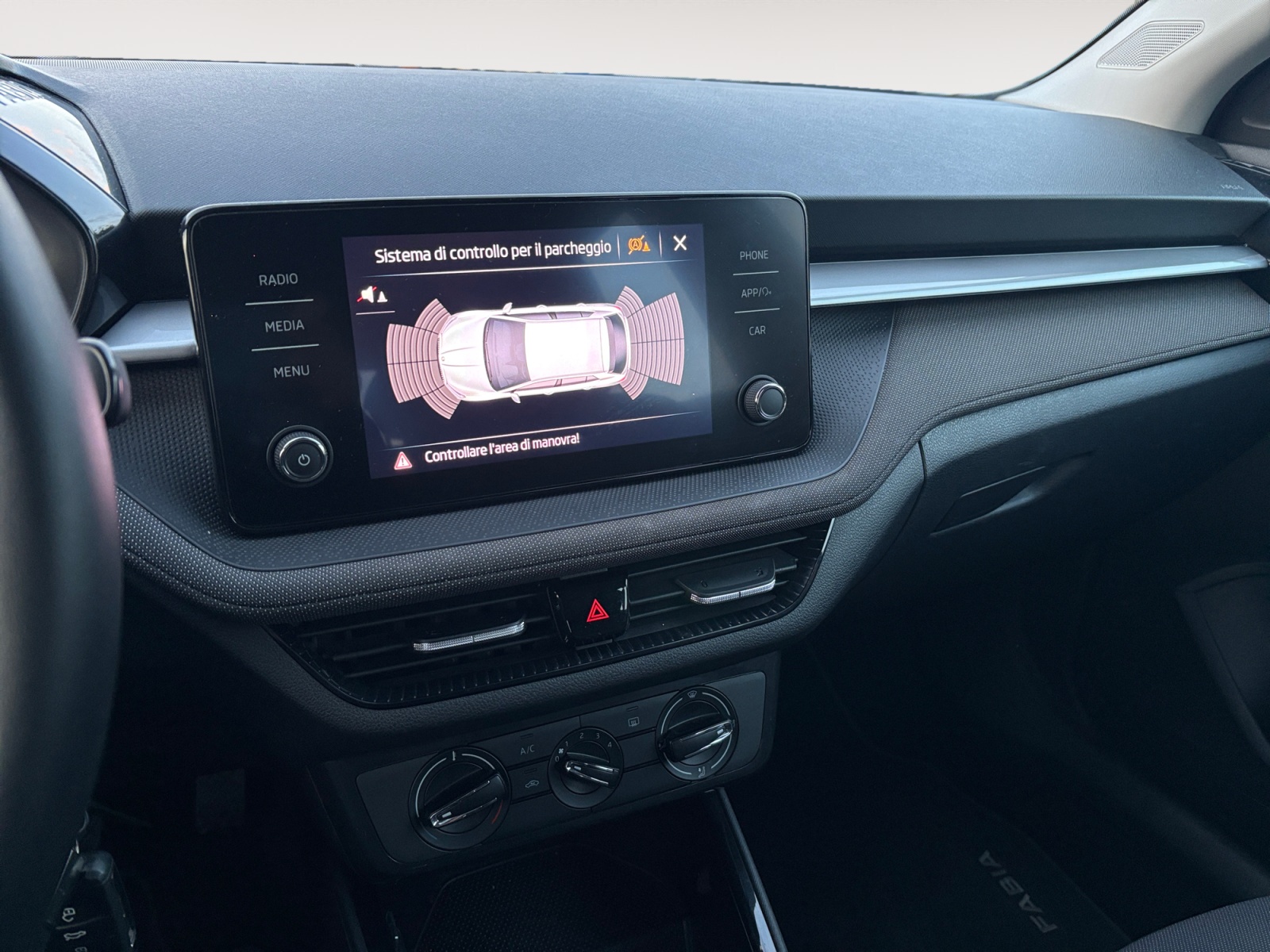 Fabia 1.0 mpi evo Ambition 80cv IDONEA NEOPATENTATO - immagine 10