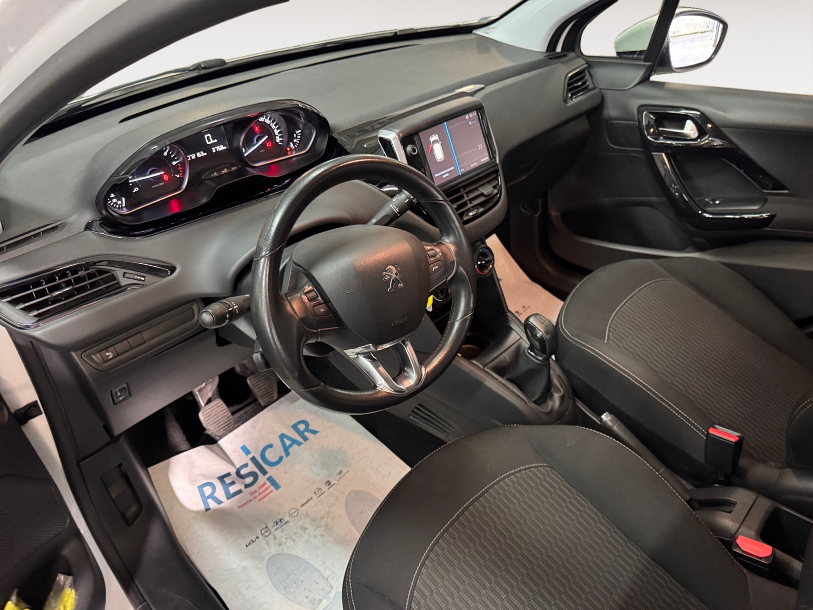 208 5p 1.2 puretech Active 82cv IDONEA NEOPATENTATO - immagine 6