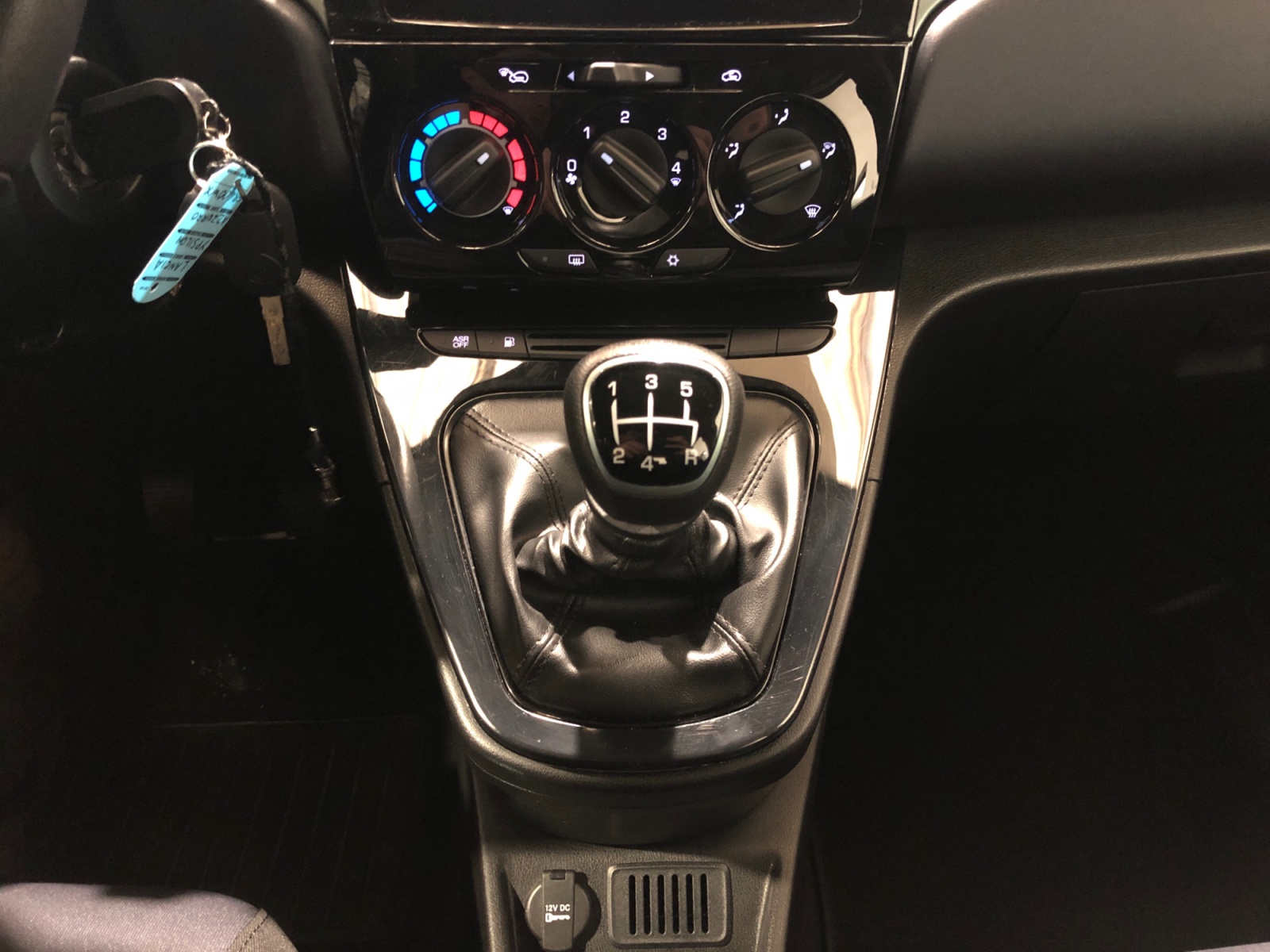 Ypsilon 1.2 Ecochic Gpl 69cv - immagine 9