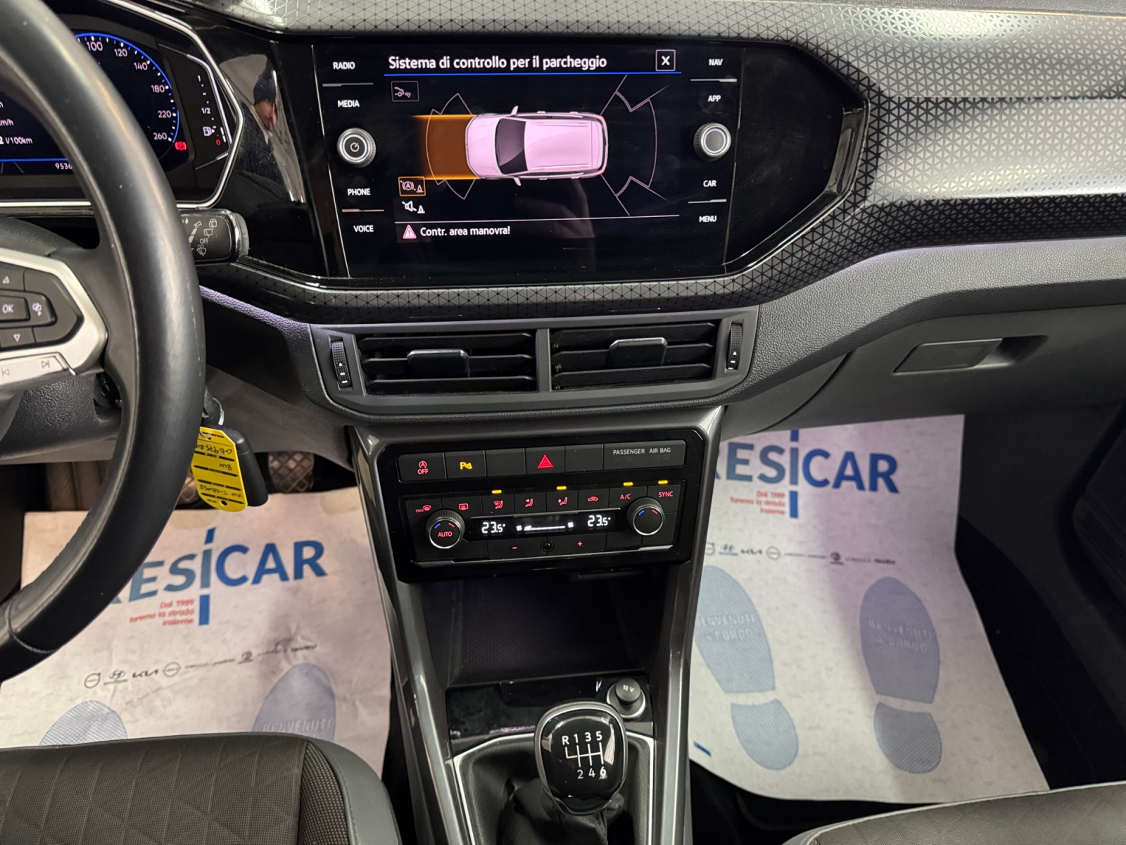 T-Cross 1.0 tsi Advanced 110cv IDONEA NEOPATENTATO - immagine 9