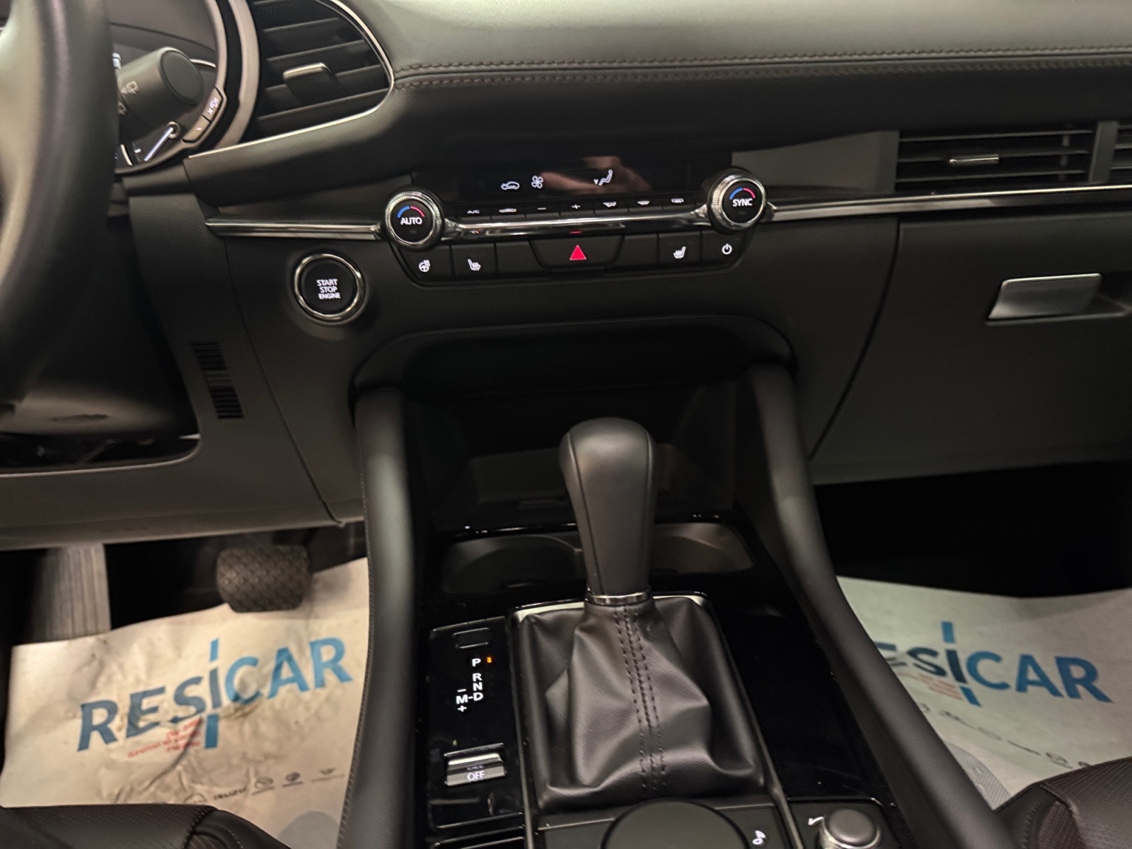 MAZDA3 2025 5HB 2.5L E-SKYACTIV G 140CV 6AT FWD TAKUMI - immagine 9