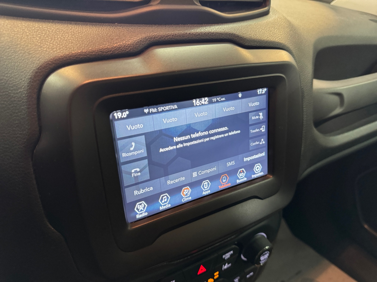 Renegade 1.6 mjt Limited 2wd 120cv ddct - immagine 10