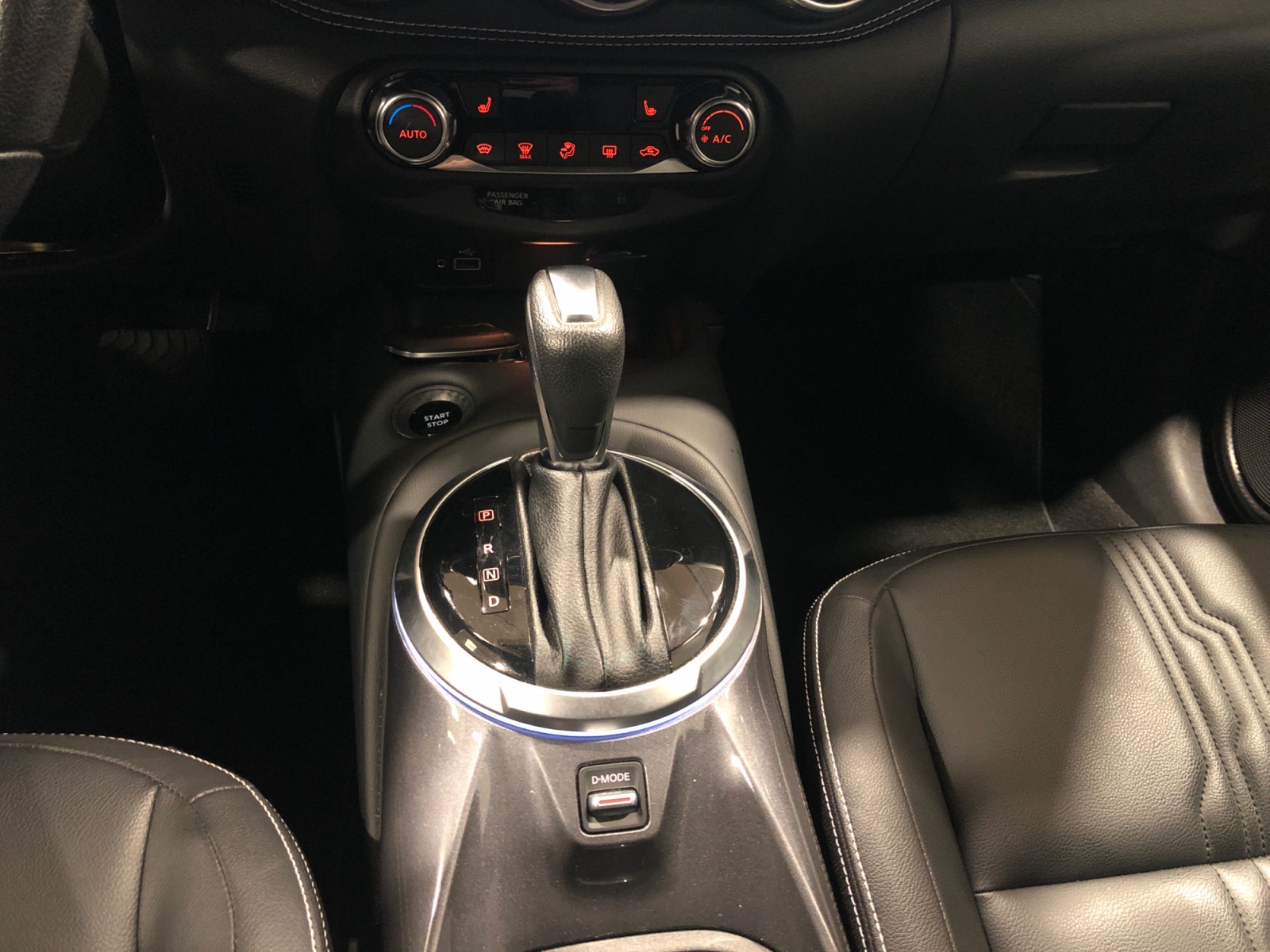 Juke 1.6 hev Tekna - immagine 9