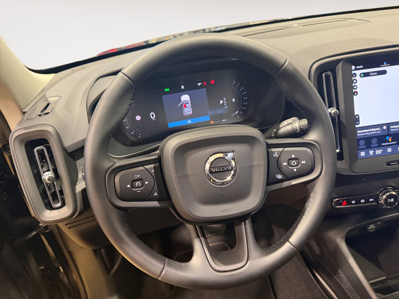 XC40 2.0 b3 Essential auto - immagine 6