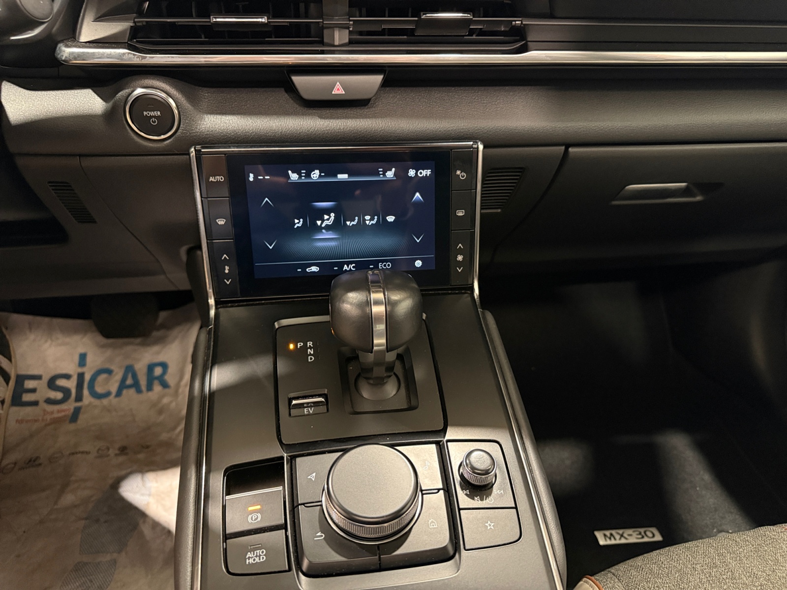 MX-30 17,8 KWH E-SKYACTIV REV 170CV MAKOTO MODERN CONFIDENCE DASOSUNR - immagine 9