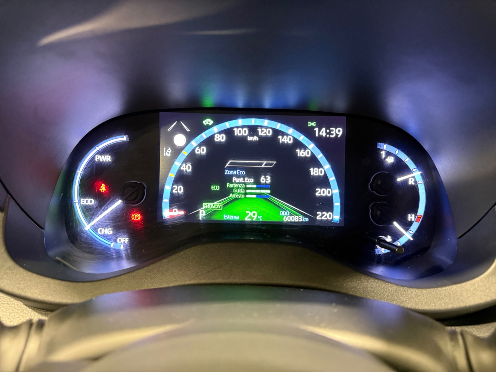 Yaris Cross 1.5h Trend fwd 116cv e-cvt - immagine 8