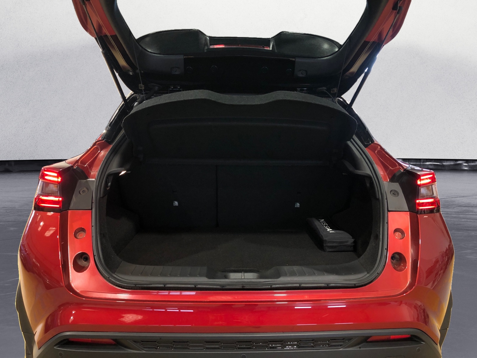 Juke 1.6 hev Tekna - immagine 14