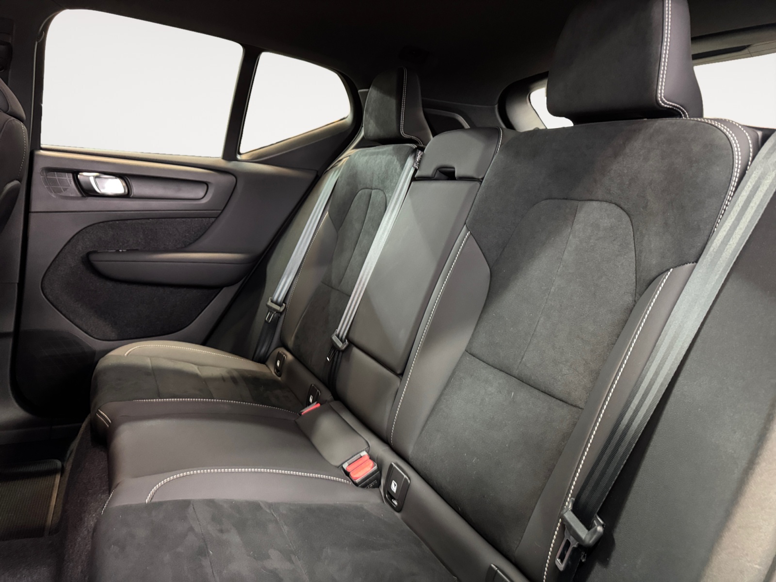 XC40 Ultra Dark B3 AUT - immagine 11