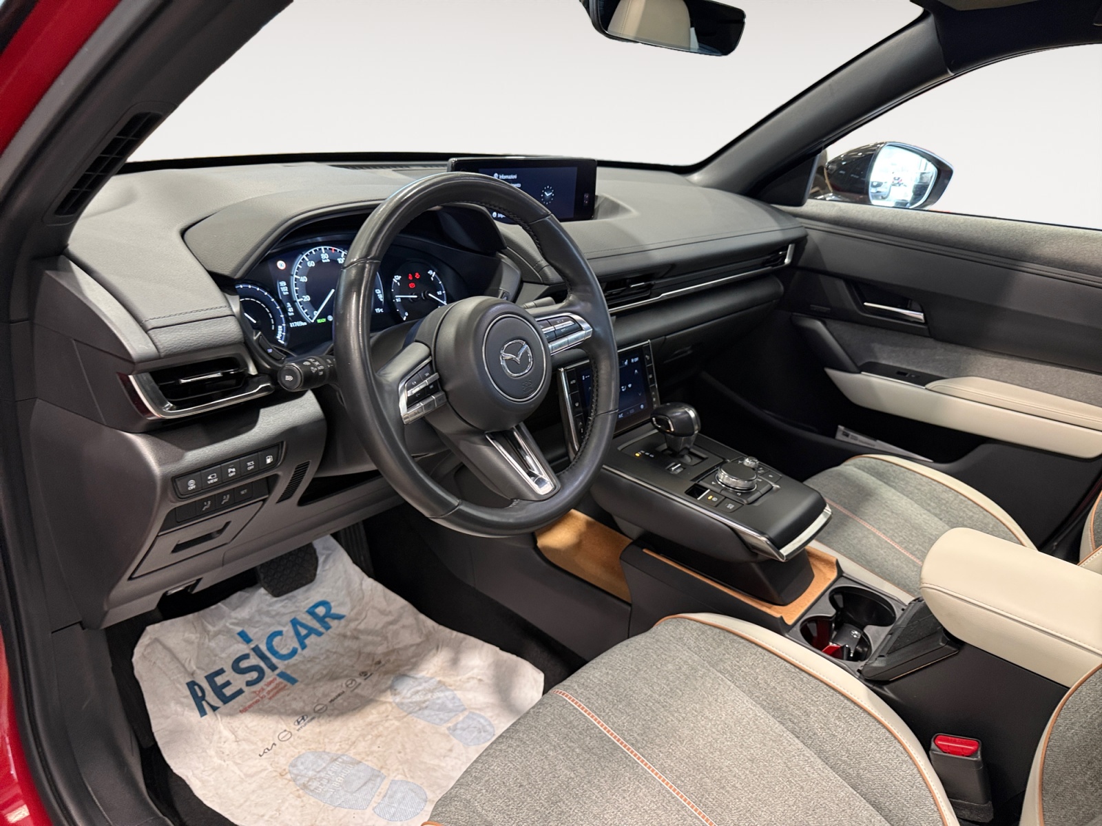 MX-30 17,8 KWH E-SKYACTIV REV 170CV MAKOTO MODERN CONFIDENCE DASOSUNR - immagine 6
