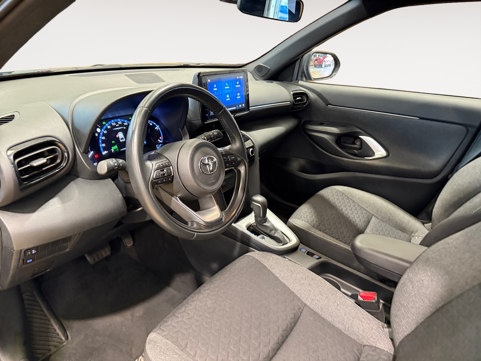Yaris Cross 1.5h Trend fwd 116cv e-cvt - immagine 6
