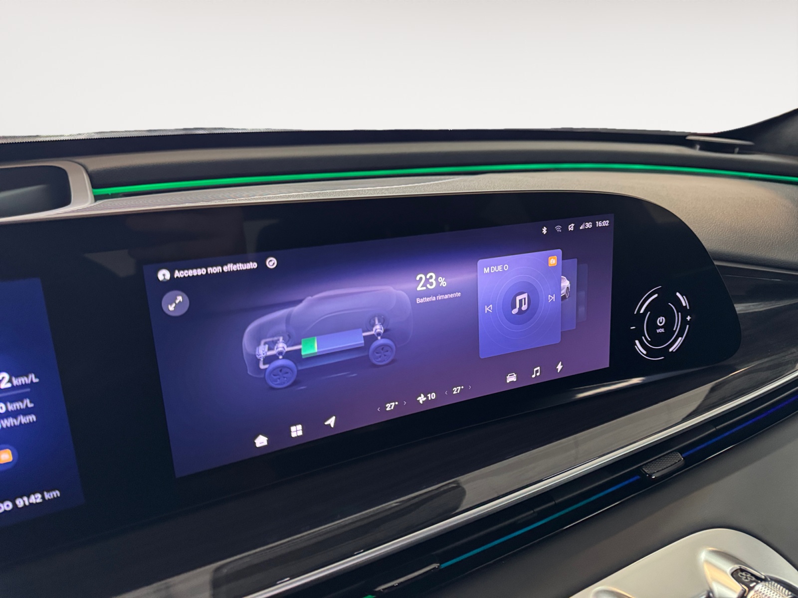 OMODA 9 SHS-P PHEV 1.5TGDI - Trazione AWD DHT3 Premium (AWD) - Interni Nero - immagine 10