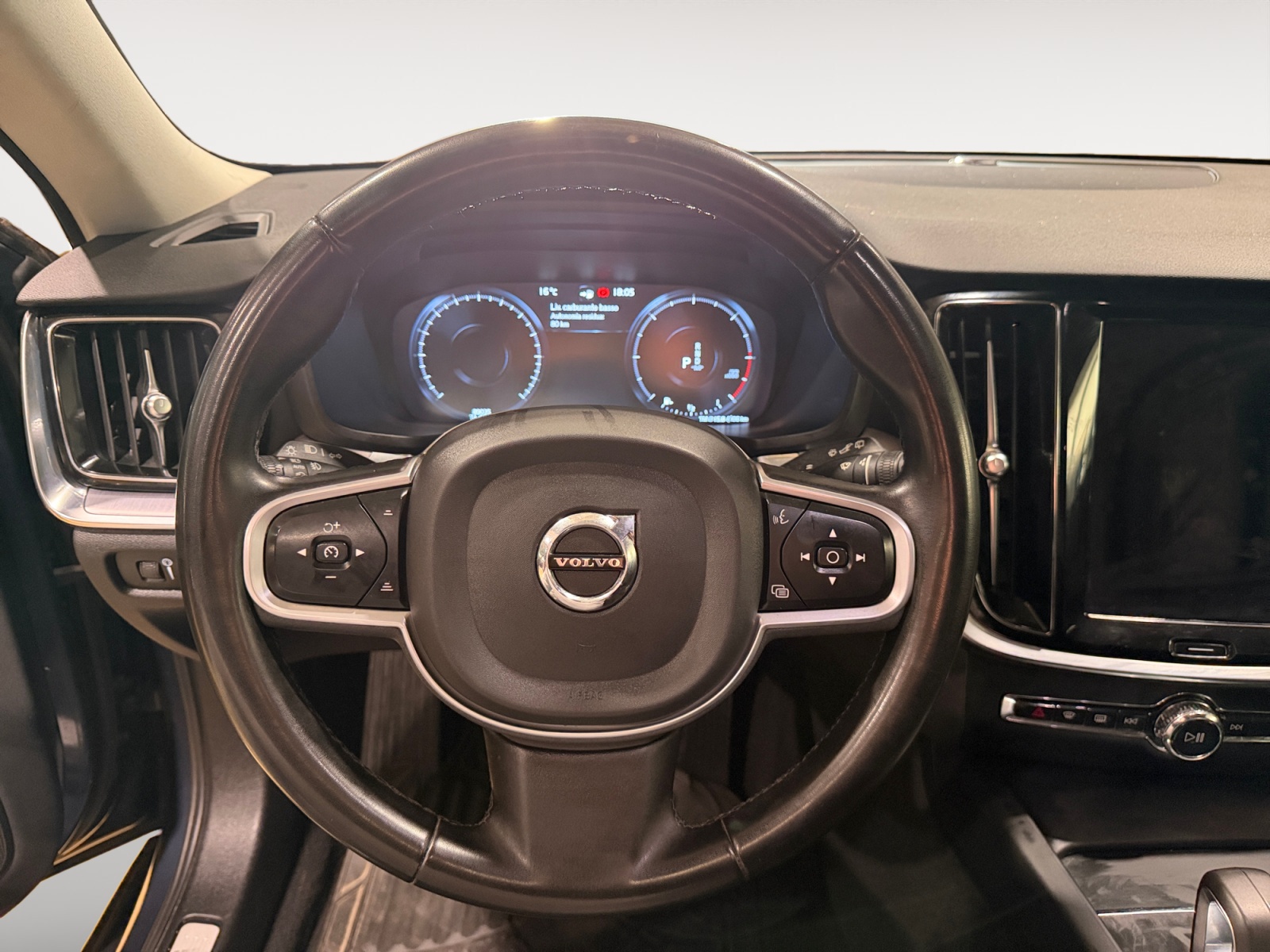 V60 II N1 2.0 B4 Essential auto - immagine 6