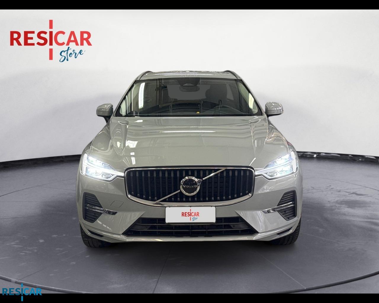 XC60 II 2022 - XC60 2.0 b4 Core auto - immagine 2