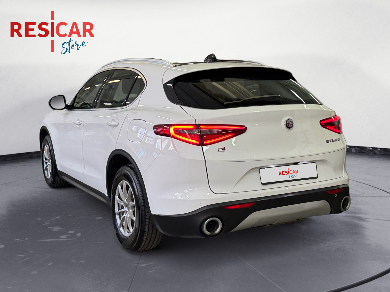 Stelvio 2.2 t Sport Tech Q4 190cv auto - immagine 4