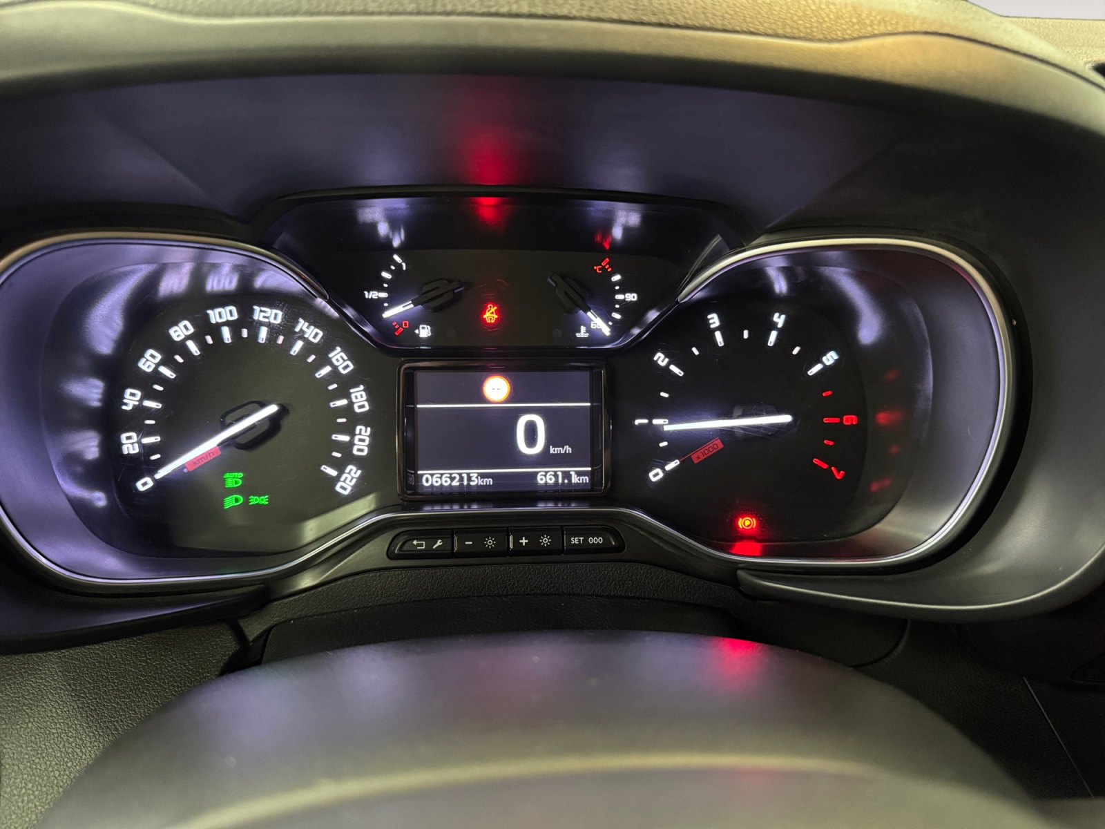 Proace City Verso 1.2P 110cv S&S L1 D Executive - immagine 8